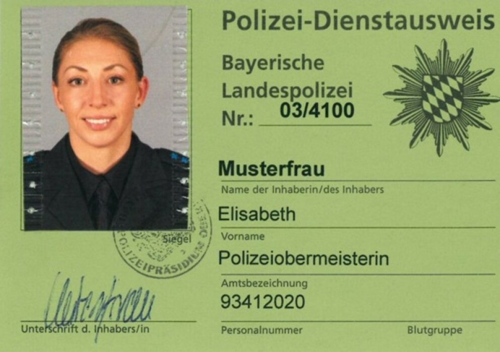 Erstmals einheitlicher Polizeiausweis in Hessen